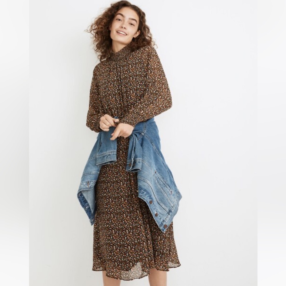 Madewell (Re)sourced Georgette Smocked-Neck Midi Dress in Folktale Paisley